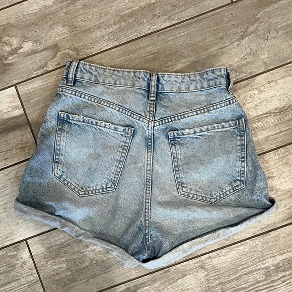 Zara Lightwash High Waisted Jean Shorts Sz 4 - Picture 3 of 5